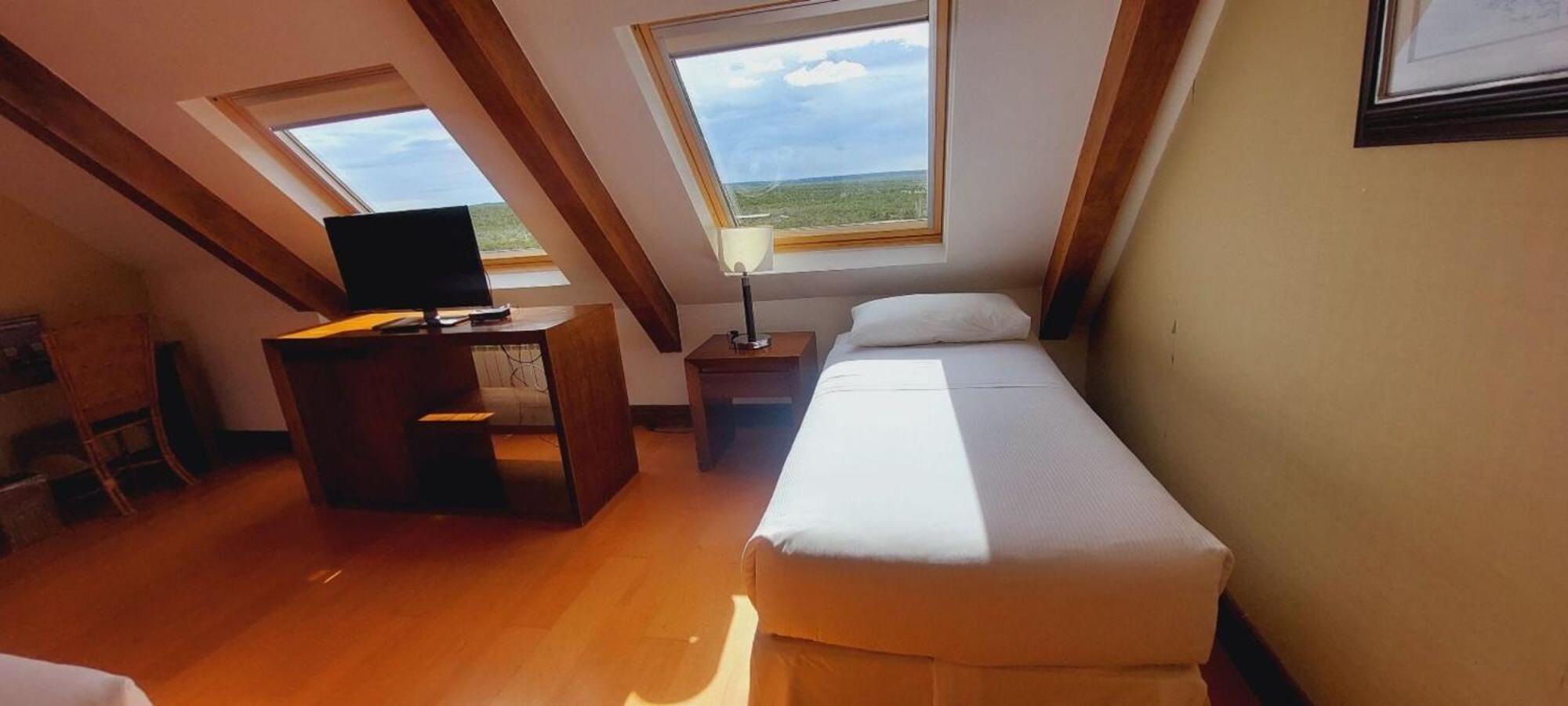 Y Llanuras De Diana - Caja Andes Hotel